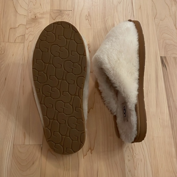 UGG Annia Peep Toe Slipper - Picture 8 of 10